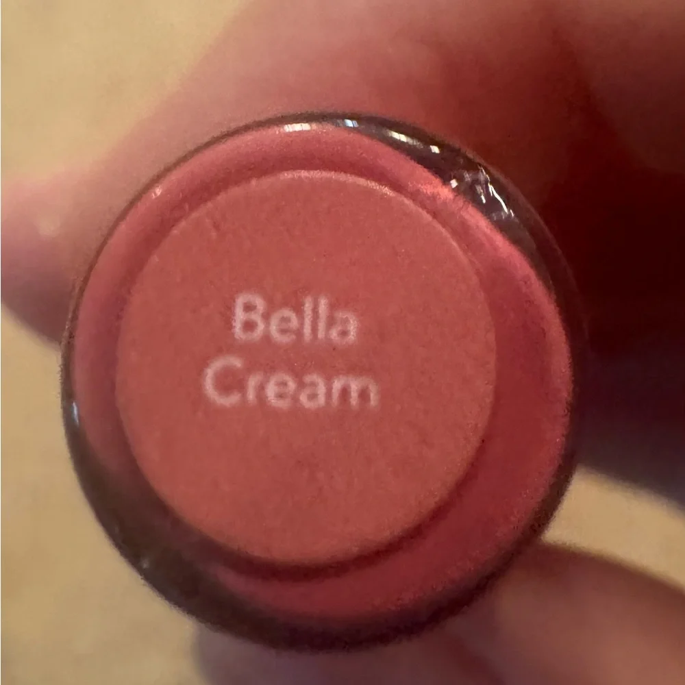 - Bella Cream ShadowSense limited Edition new
